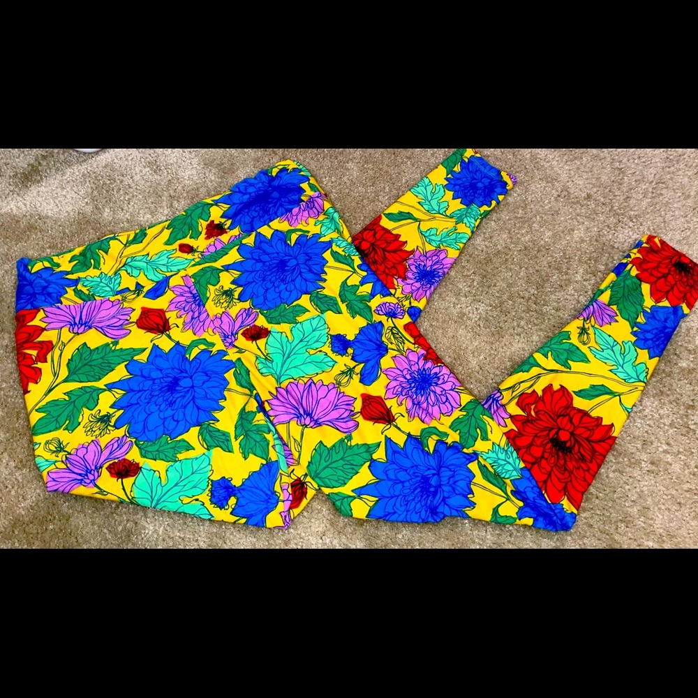 Lularoe Leggings tall and curvy